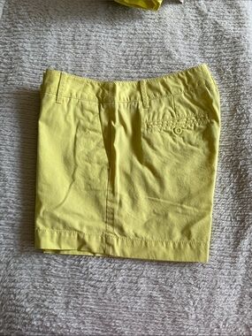 💥3/$20💥LOFT Classic Women's Yellow Cotton Shorts